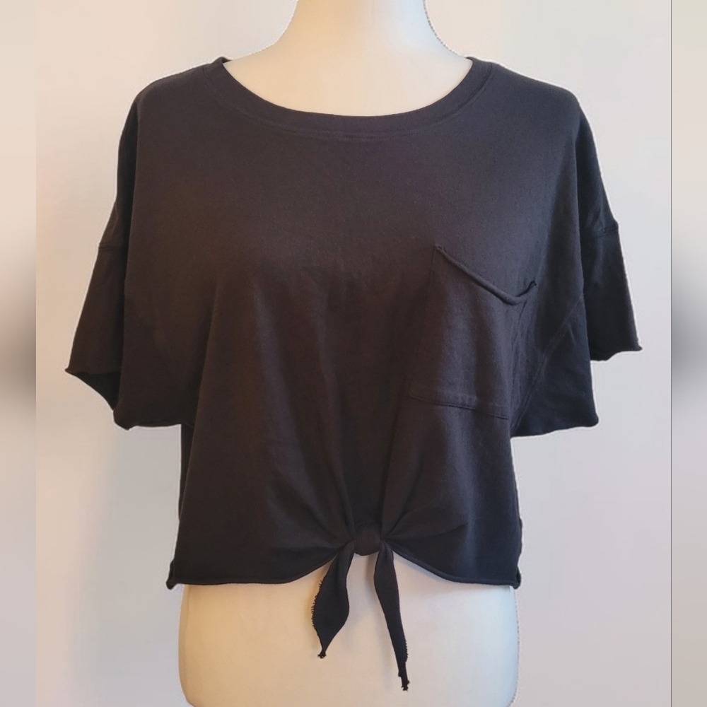 Offline By Aerie Black Minimalist Normcore Tie-Front Boxy Crop Top Women's Small